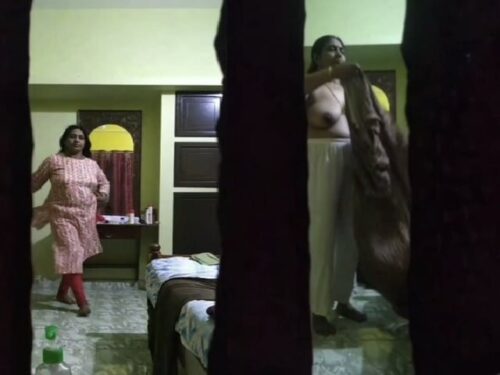 மாம் வெரிங் நயிட்டி அபிடேர் ஷோவின் நக்கெட் பூபிஸ் க்ஸ்க்ஸ…