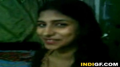 காலேஜ் பைனல் இயர் பெண் பிலௌஜுபி இந்தியன் தமிழ் சீஸ் – தமிழ் காலேஜ் கிரல்ஸ்