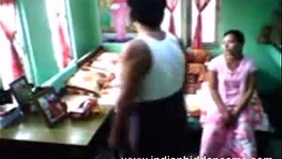 ஹிட்டிடேன் கமெராவில் ரெகார்ட் அப்பா மகள் செஸ் வீடியோ – தமிழ் செகிரெட் செஸ்