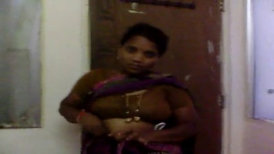 மதுரை ஆண்ட்டி பிக் பூப்ஸ் காண்பிக்கும் தமிழ் பிக் பூப்ஸ் ஆண்ட்டி – தமிழ் ஆண்ட்டி செஸ்