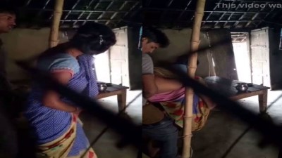 பொள்ளாச்சி மனைவி சாறி தூக்கி ஊழ் செய்யும் வ்வ்வ் தமிழ் சீஸ் – தமிழ் விள்ளகே செஸ்