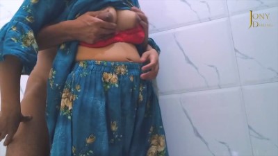 பொண்டாட்டி சிஸ்டர் கூட பாத்ரூம் உள்ளே ஹாட் செஸ் – தமிழ் ஸ்கேண்டல் போர்ன்
