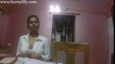 தமிழ் டீச்சர் லில்லி முலை காண்பிக்கும் போர்ன் ஸ்டார்ஸ் – தமிழ் அக்ட்ரேஸ் போர்ன்