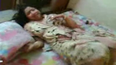 திருப்பூர் ௩௮ அகவை ஆண்ட்டி செக்ஸ்ய் வீடியோ தமிழ் – தமிழ் ஆண்ட்டி ஸ்க்விடேவ்ஸ்